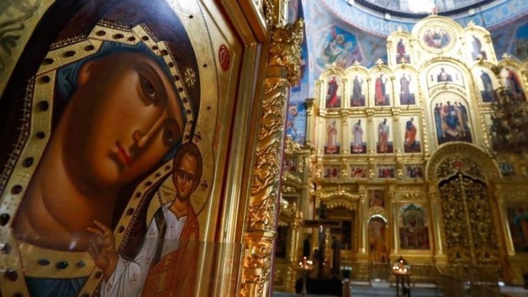 Большой праздник Казанской иконы Божьей Матери имеет ряд запретов