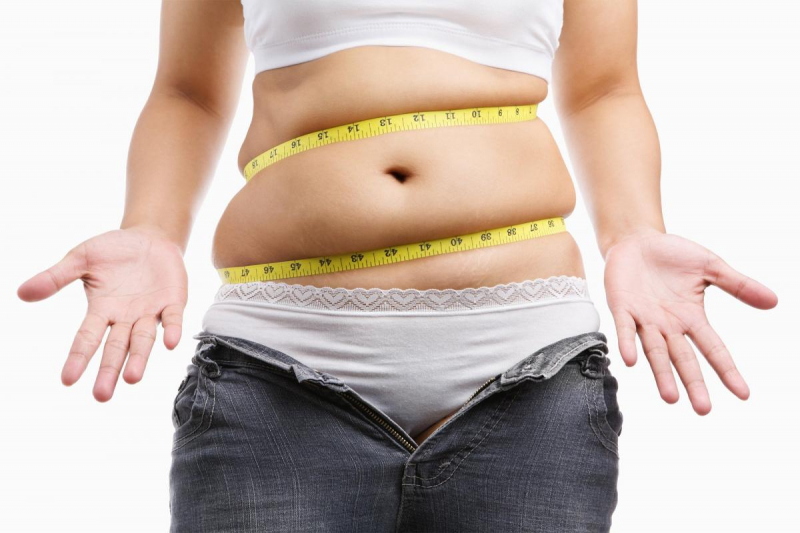 Причины, по которым женщины после 30 чаще всего набирают вес